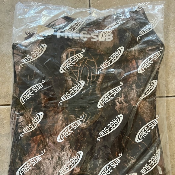 Wetsuit - SpearFishing - 1.5mm - neoprene - 2 piece - Picture 2 of 3